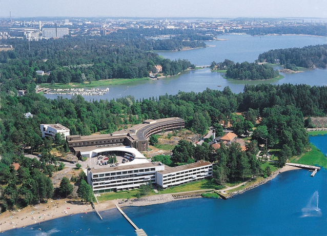 Imagen de los exteriores del Hotel Hilton Helsinki Kalastajatorppa. Foto 7
