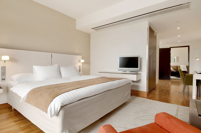 Imagen de la habitación del Hotel Hilton Helsinki Kalastajatorppa. Foto 5