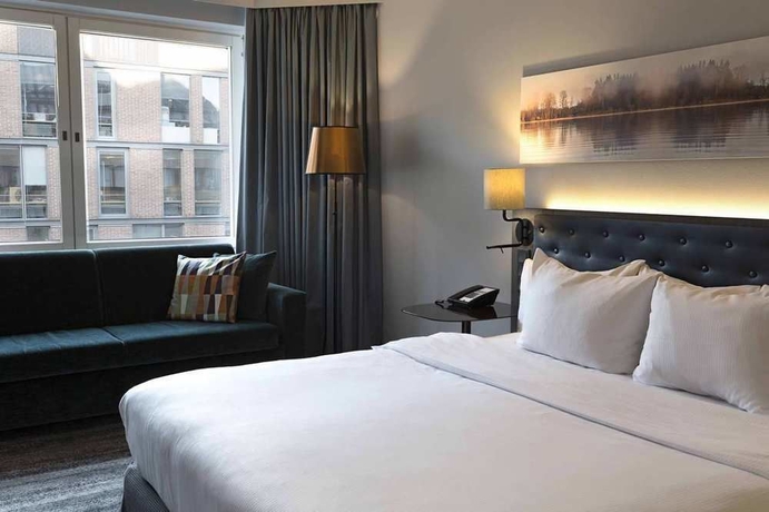 Imagen de la habitación del Hotel Hilton Helsinki Strand. Foto 6