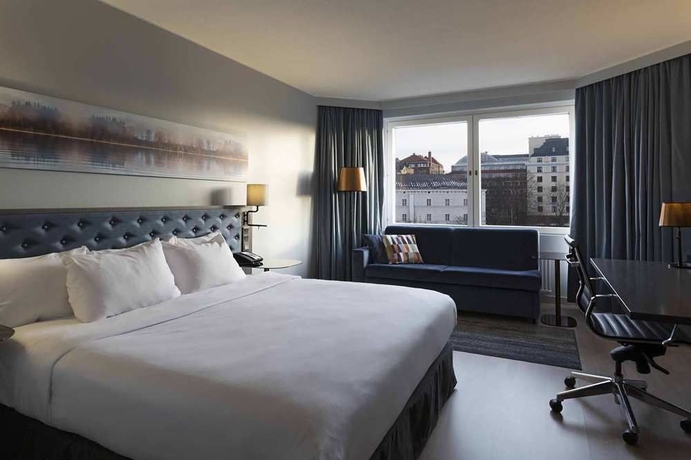 Imagen de la habitación del Hotel Hilton Helsinki Strand. Foto 14