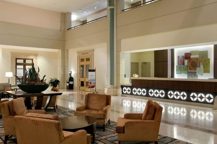 Imagen de los interiores del Hotel Hilton Houston North. Foto 16