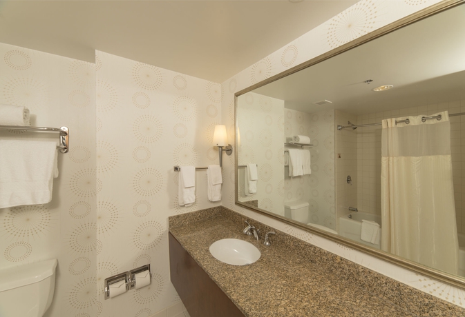 Imagen de la habitación del Hotel Hilton Indianapolis Suites. Foto 6