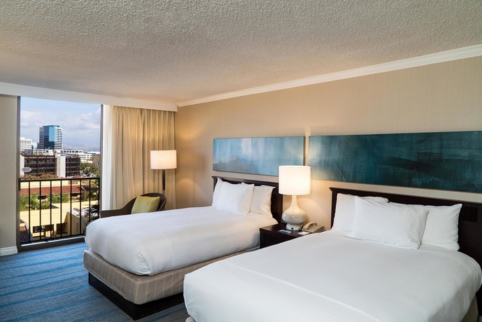 Imagen de la habitación del Hotel Hilton Irvine/orange County Airport. Foto 6