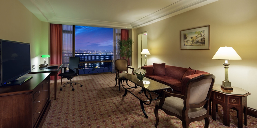 Imagen de los interiores del Hotel Hilton Istanbul Bosphorus. Foto 15