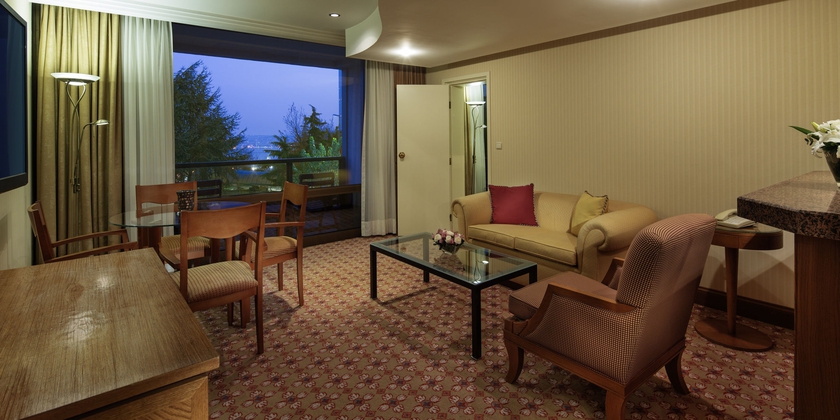 Imagen de los interiores del Hotel Hilton Istanbul Bosphorus. Foto 16