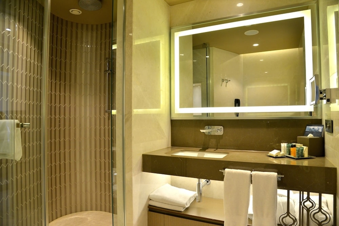 Imagen de la habitación del Hotel Hilton Istanbul Kozyatagi. Foto 4