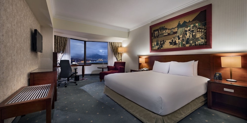 Imagen de la habitación del Hotel Hilton Izmir. Foto 15