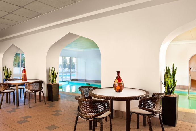 Imagen de los interiores del Hotel Hilton Kansas City Country Club Plaza. Foto 13