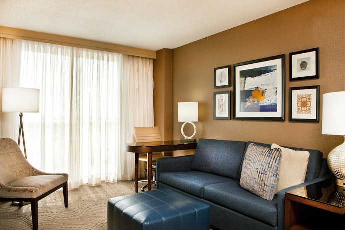 Imagen de los interiores del Hotel Hilton Kansas City Country Club Plaza. Foto 15