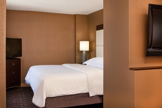 Imagen de la habitación del Hotel Hilton Kansas City Country Club Plaza. Foto 8