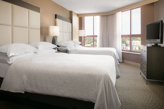 Imagen de la habitación del Hotel Hilton Kansas City Country Club Plaza. Foto 10