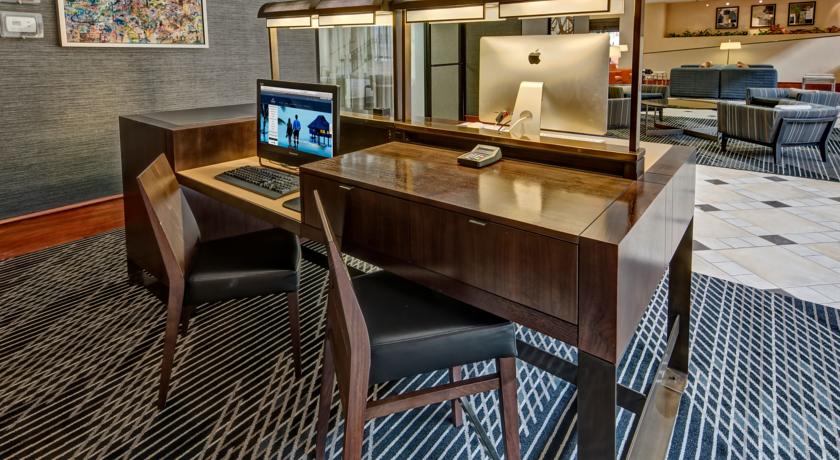 Imagen general del Hotel Hilton Knoxville Airport. Foto 3