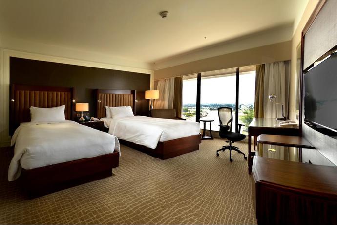 Imagen de la habitación del Hotel Hilton Kuching. Foto 10