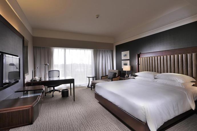 Imagen de la habitación del Hotel Hilton Kuching. Foto 13