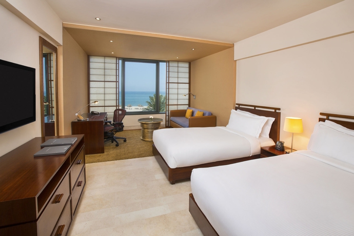 Imagen de la habitación del Hotel Hilton Kuwait Resort. Foto 3