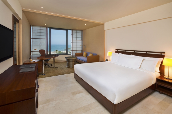 Imagen de la habitación del Hotel Hilton Kuwait Resort. Foto 4