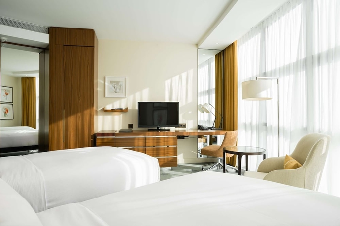 Imagen de la habitación del Hotel Hilton Kyiv. Foto 5