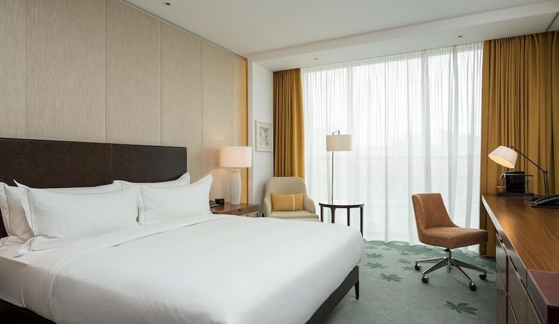 Imagen de la habitación del Hotel Hilton Kyiv. Foto 7