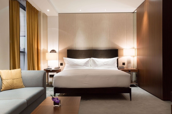 Imagen de la habitación del Hotel Hilton Kyiv. Foto 8