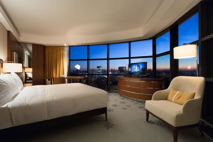 Imagen de la habitación del Hotel Hilton Kyiv. Foto 10