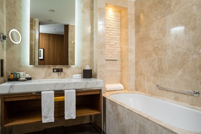 Imagen de la habitación del Hotel Hilton Kyiv. Foto 11