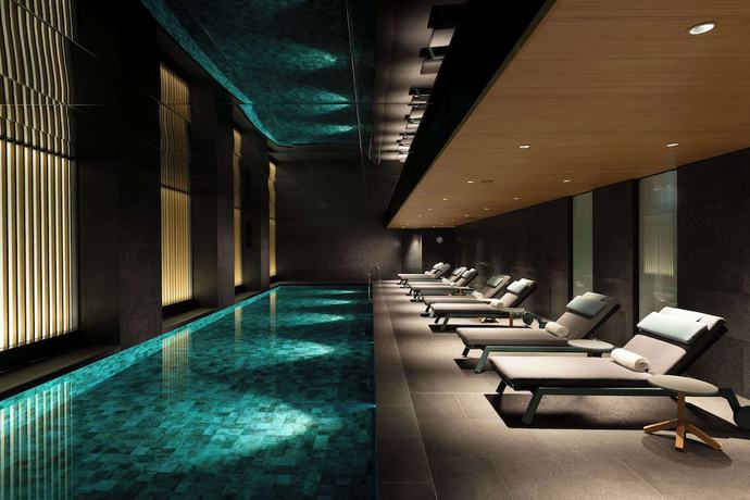 Imagen de la piscina del Hotel Hilton Kyoto. Foto 20