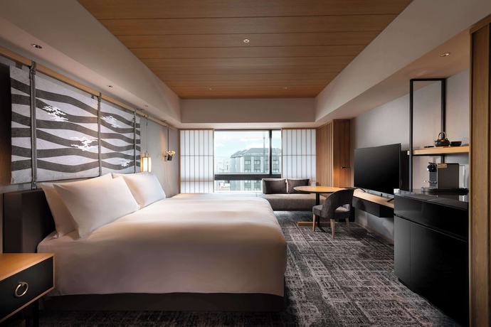 Imagen de la habitación del Hotel Hilton Kyoto. Foto 7