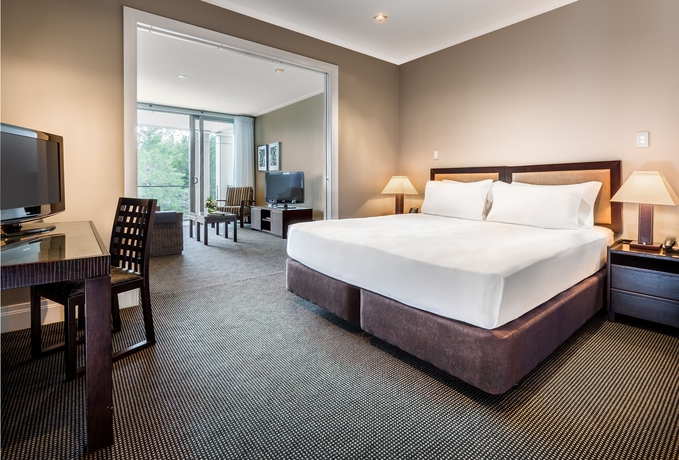 Imagen de la habitación del Hotel Hilton Lake Taupo. Foto 5