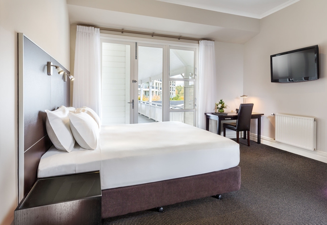 Imagen de la habitación del Hotel Hilton Lake Taupo. Foto 12