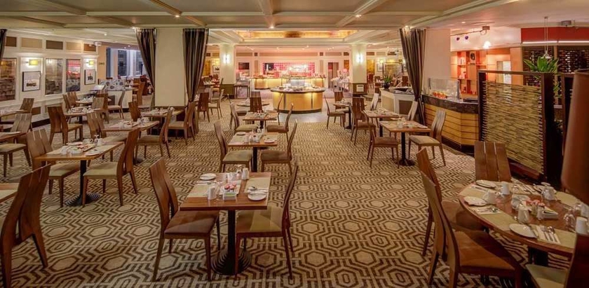 Imagen del bar/restaurante del Hotel Hilton Leeds City. Foto 2
