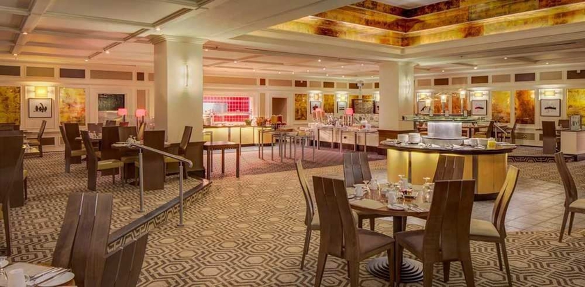 Imagen del bar/restaurante del Hotel Hilton Leeds City. Foto 3