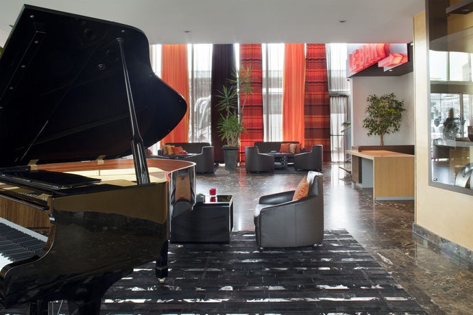 Imagen de los interiores del Hotel Hilton Lille. Foto 16