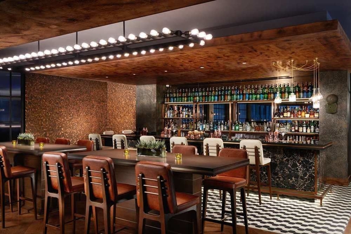 Imagen del bar/restaurante del Hotel Hilton London Bankside. Foto 3