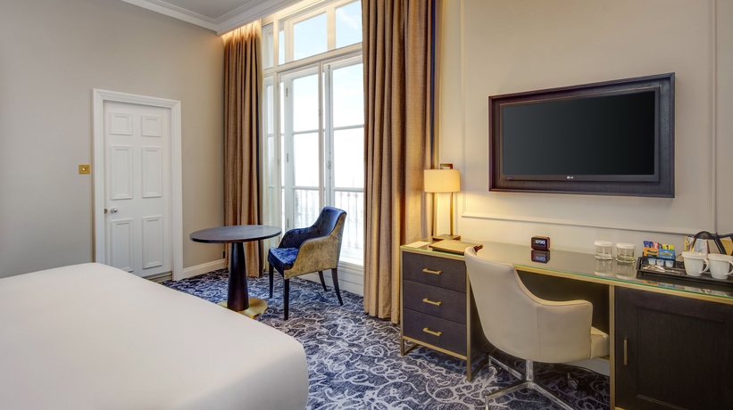 Imagen de la habitación del Hotel Hilton London Euston. Foto 7