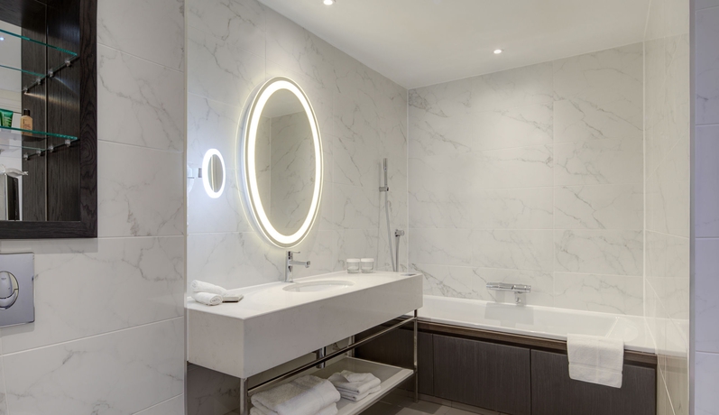 Imagen de la habitación del Hotel Hilton London Euston. Foto 15