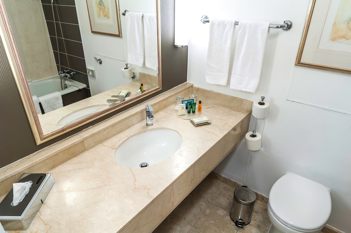 Imagen de la habitación del Hotel Hilton London Gatwick Airport. Foto 3