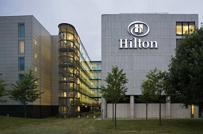 Imagen de los exteriores del Hotel Hilton London Gatwick Airport. Foto 12
