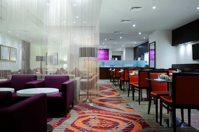 Imagen de los interiores del Hotel Hilton London Kensington. Foto 10
