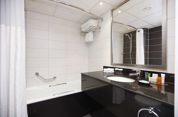 Imagen de la habitación del Hotel Hilton London Olympia. Foto 9