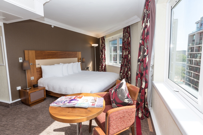Imagen de la habitación del Hotel Hilton London Olympia. Foto 10