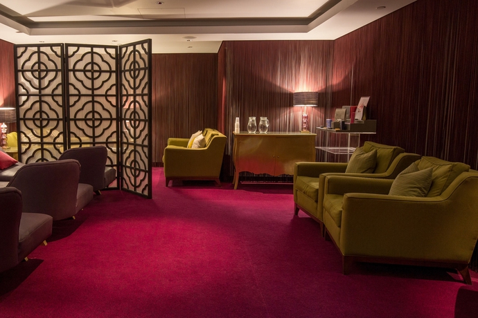 Imagen de los interiores del Hotel Hilton London Syon Park. Foto 16