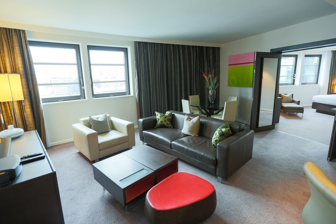 Imagen de los interiores del Hotel Hilton London Tower Bridge. Foto 7