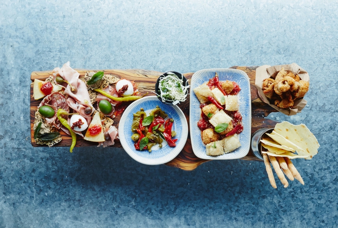 Imagen del bar/restaurante del Hotel Hilton London Tower Bridge. Foto 2