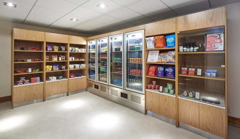 Imagen de los interiores del Hotel Hilton London Watford. Foto 11