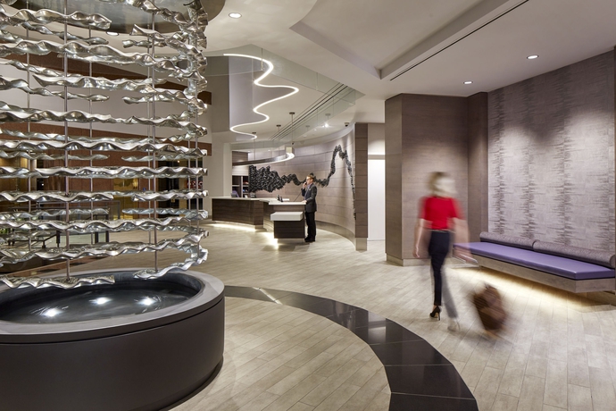 Imagen de los interiores del Hotel Hilton Long Beach. Foto 12