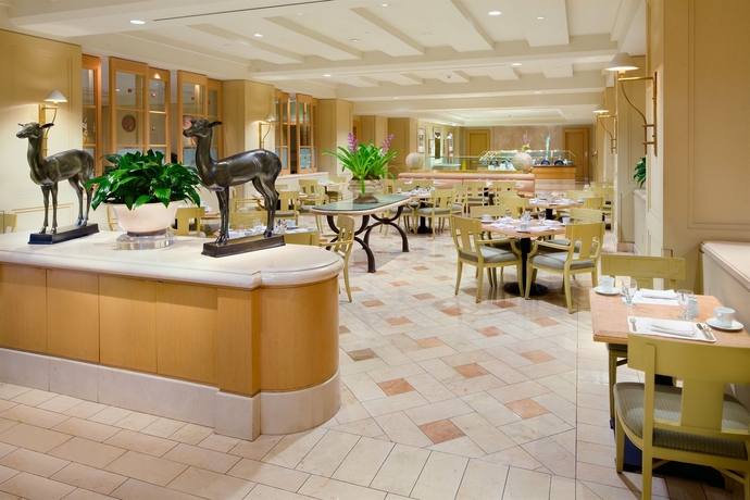 Imagen del bar/restaurante del Hotel Hilton Los Angeles Airport. Foto 2