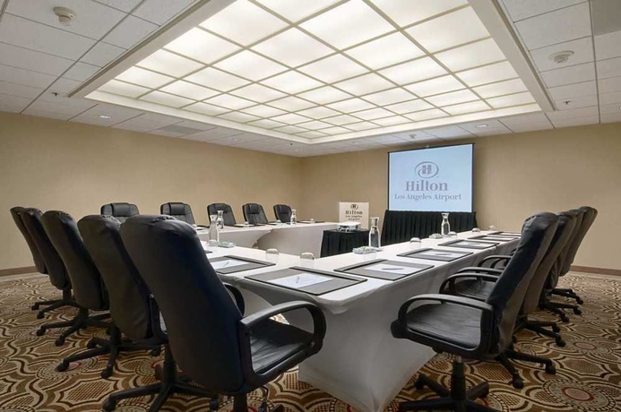 Imagen de los interiores del Hotel Hilton Los Angeles Airport. Foto 12