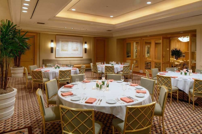 Imagen del bar/restaurante del Hotel Hilton Los Angeles Airport. Foto 4