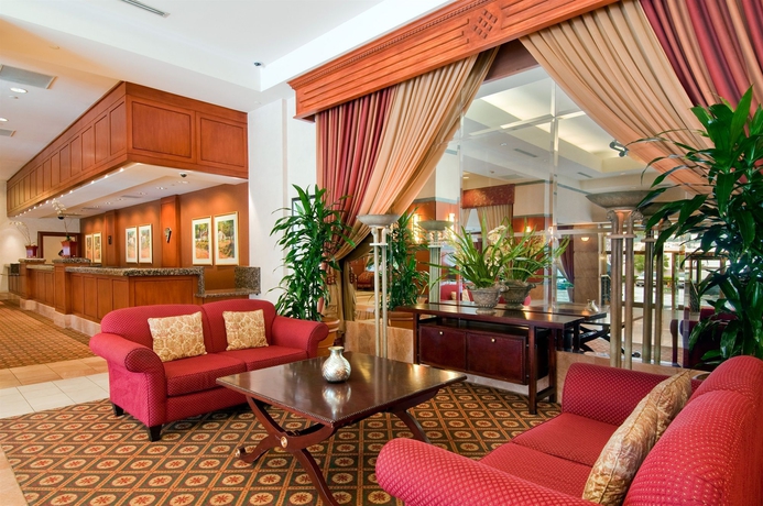 Imagen de los interiores del Hotel Hilton Los Angeles North-Glendale & Executive Meeting Center. Foto 11