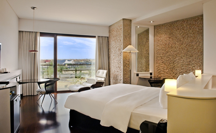Imagen de la habitación del Hotel Hilton Madrid Airport. Foto 6